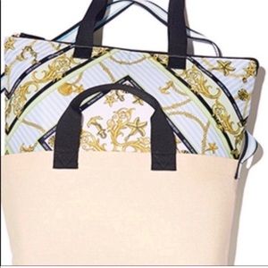 Victoria's Secret Bags - 🎉VS 2:1 BEACH COOLER &TOTE BAG Victoria's Secret Bags - 🎉VS 2:1 BEACH COOLER &TOTE BAG